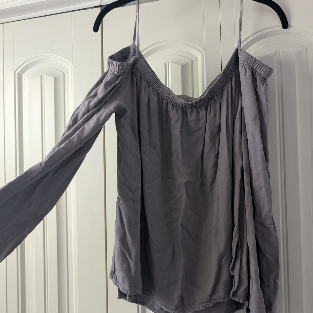 Cloth & Stone Gray Off-Shoulder Blouse